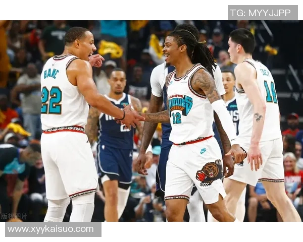 灰熊轻取爵士,成功晋级下一轮,奏响胜利凯歌 灰熊轻取爵士,成功晋级下一轮,奏响胜利凯歌